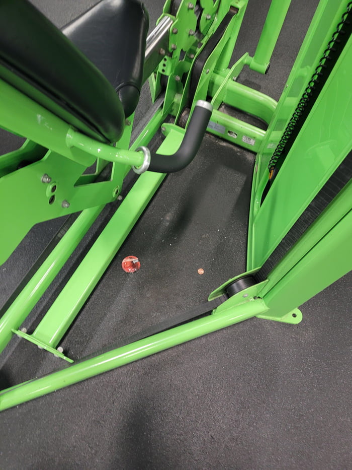 Someone s Trying To Get Laid At Youfit 9GAG