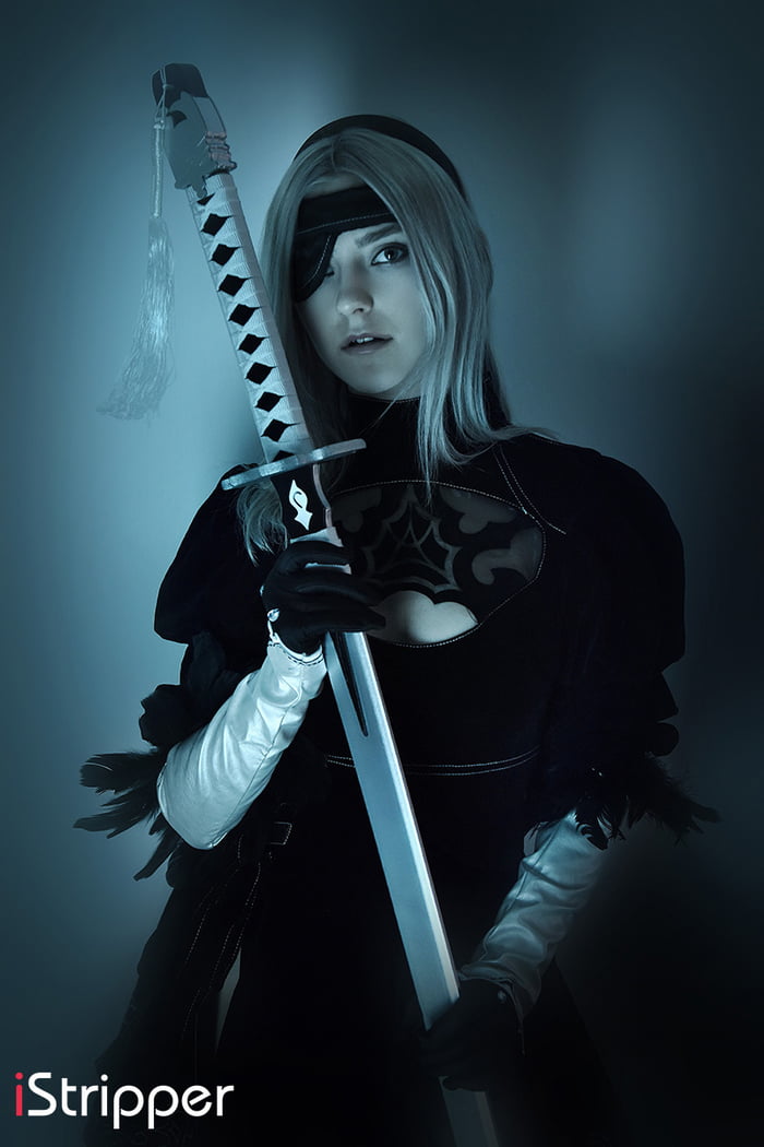 Eva Elfie in Nier : Automata Cosplay - 9GAG