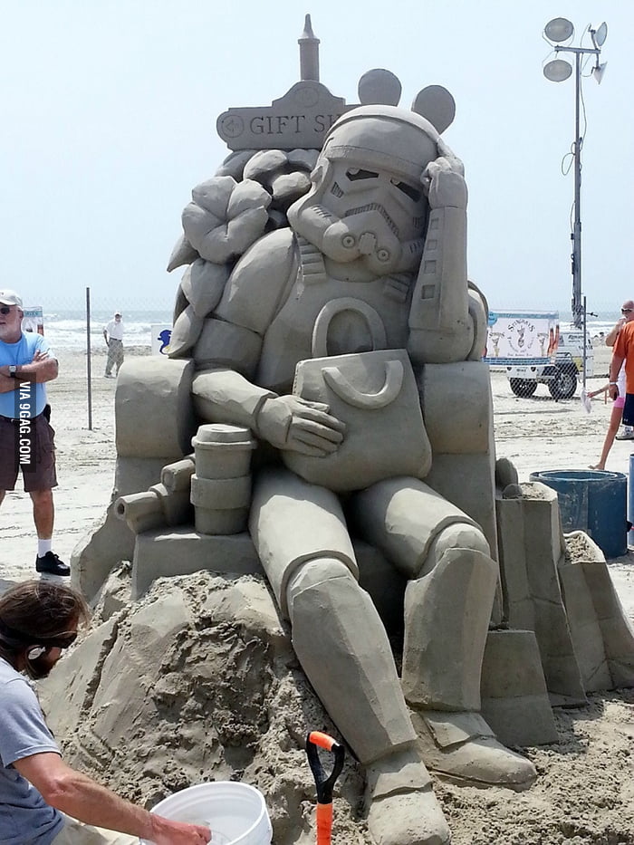 Sand sculpture at Texas Sandfest 9GAG