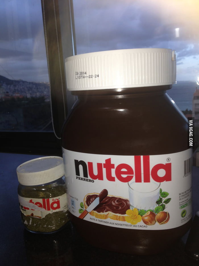 10kg Nutella next to normal 750g jar 9GAG