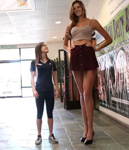 Chase Kennedy: Miss Longest Legs In The US - 9GAG