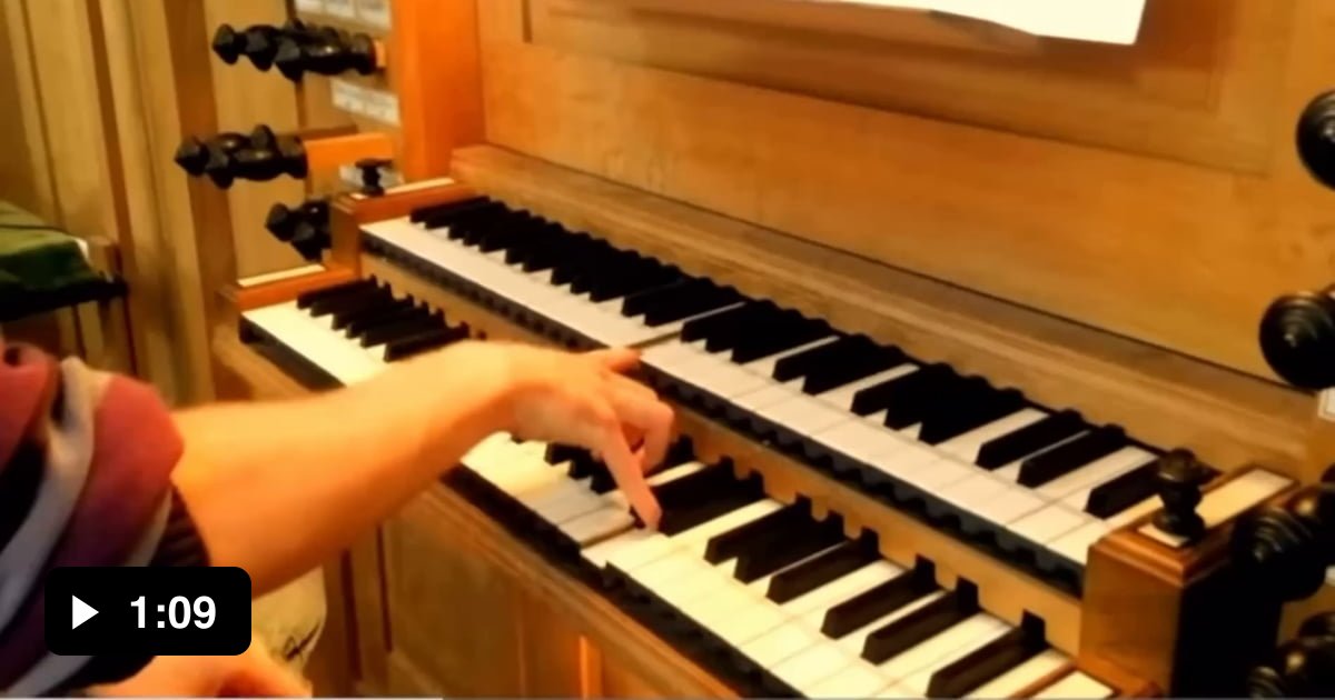 Davy jones on church organ - 9GAG