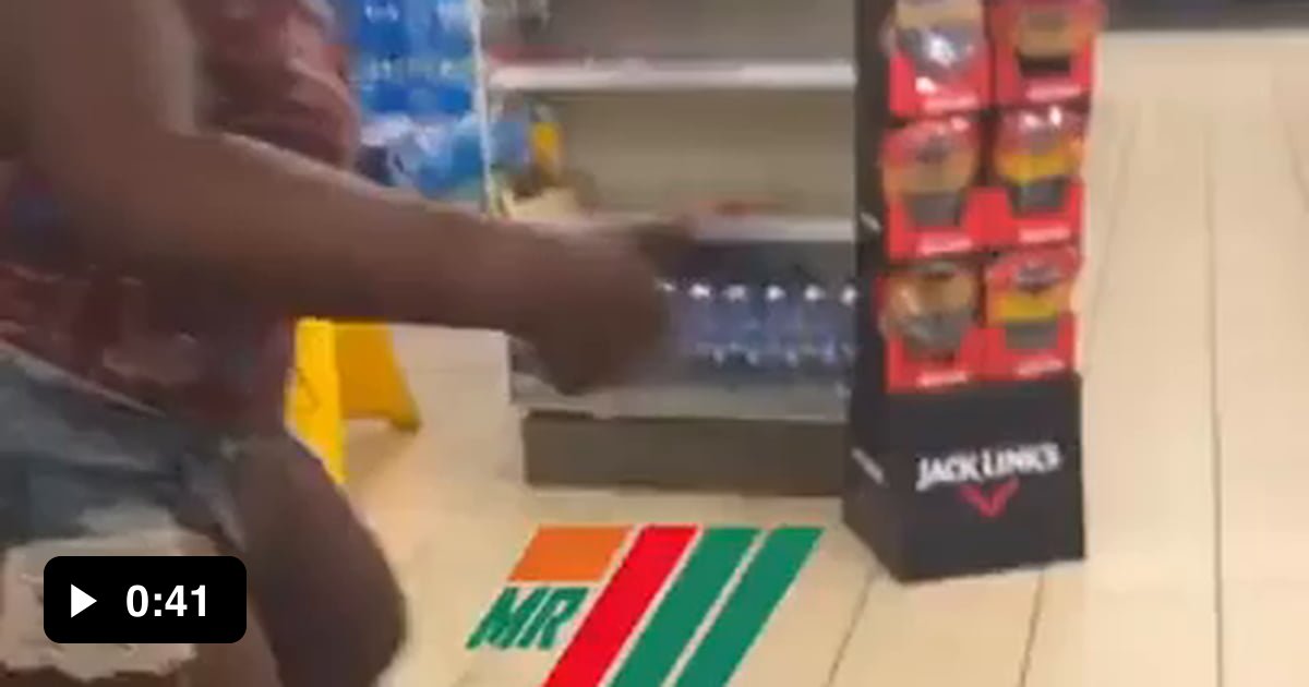 Lady got mad because store owners wouldn’t serve alcohol at 2am 9GAG