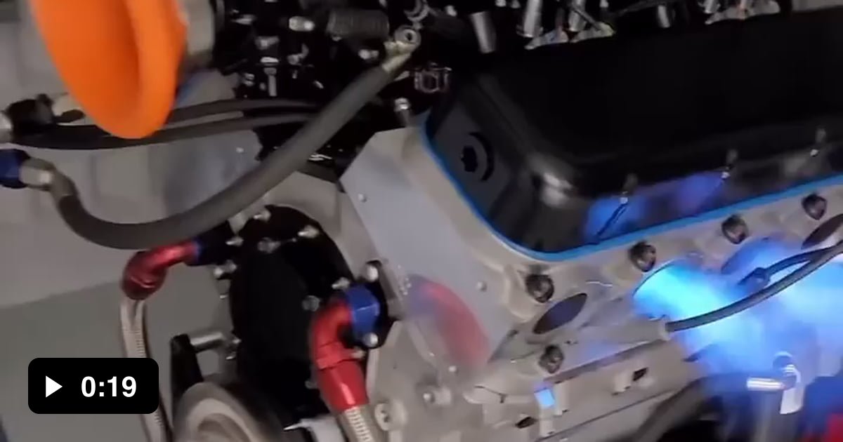 Ever wondered what's happening inside your engine - 9GAG