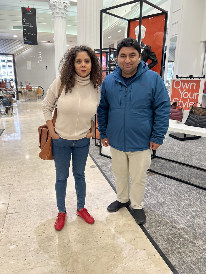 Two Pakistanis At Chicago Airport 9GAG   Ay20x3q 700b 