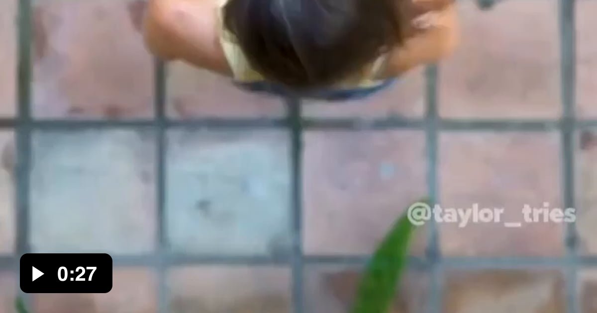 Watching the ball juggling from above 9GAG