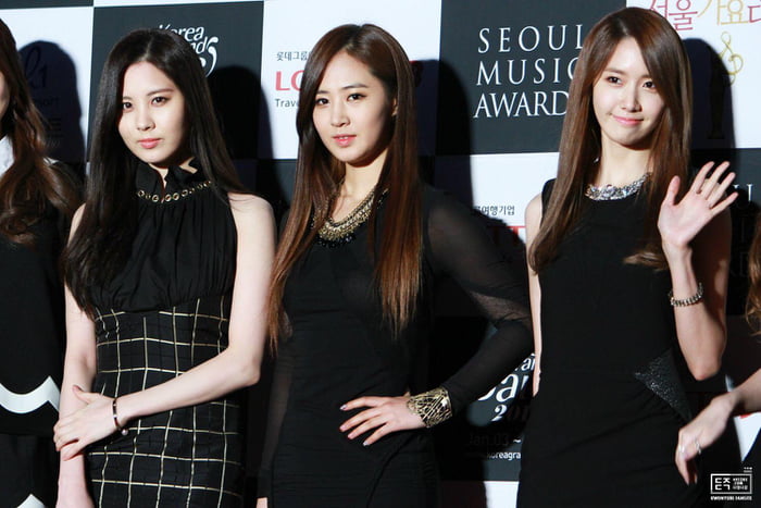 SNSD Triplets (Seohyun, Yuri and Yoona) - 9GAG
