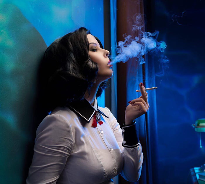 Elizabeth (Burial at Sea) by Helly Von Valentine - 9GAG