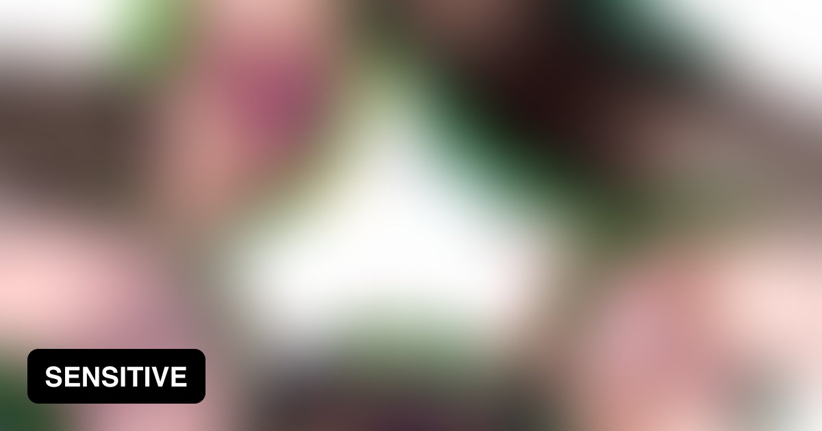 A Quintuple Upskirt (The Quintessential Quintuplets) - 9GAG