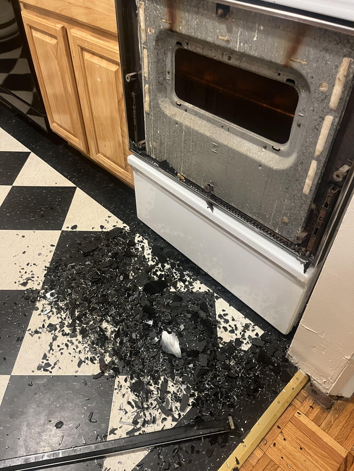 Glass on oven exploded? 9GAG