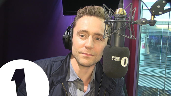 Why Am I Getting Turned On By This Tom Hiddleston