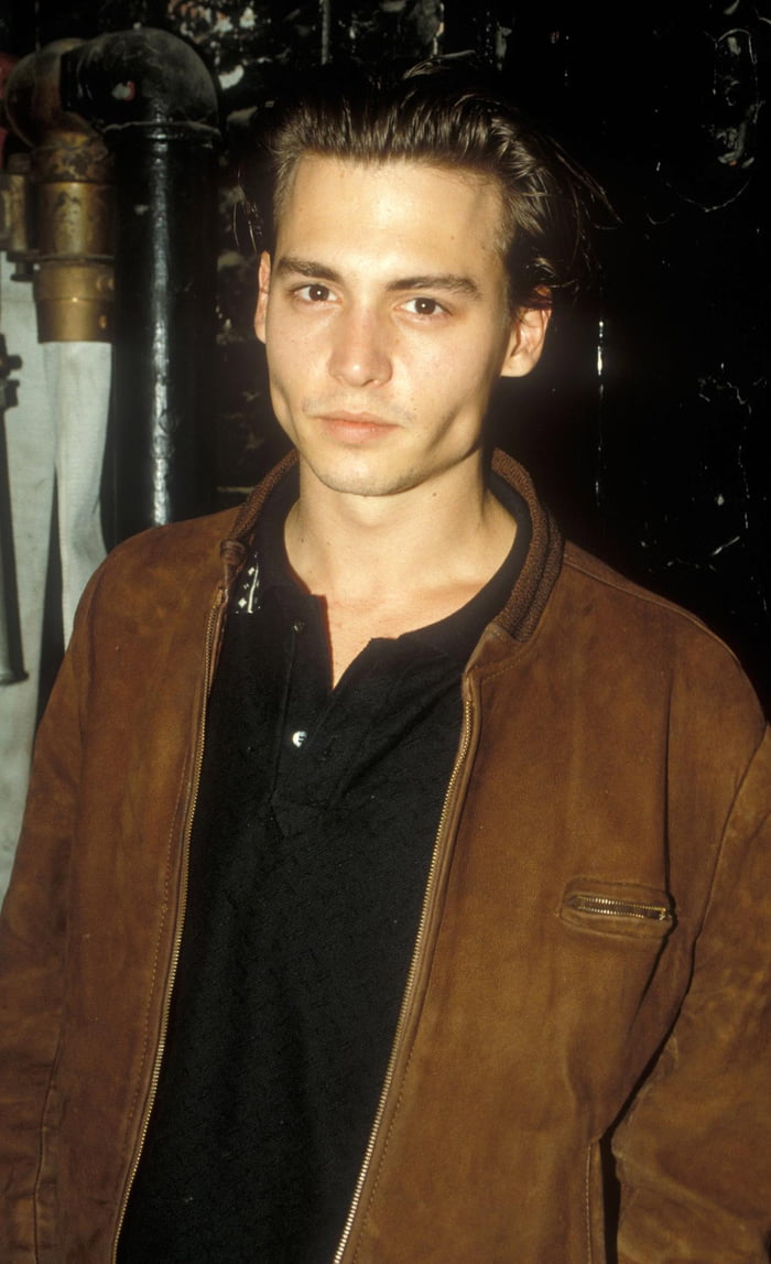 Johnny Depp (1990s) - 9GAG