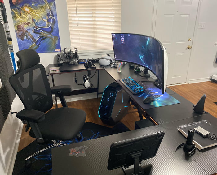 Alienware Area51 R2 BattleStation - 9GAG