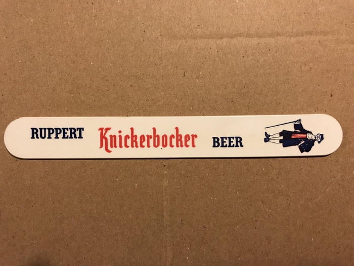 The scraper that Dr Schultz used to scrape the foam off the beer in