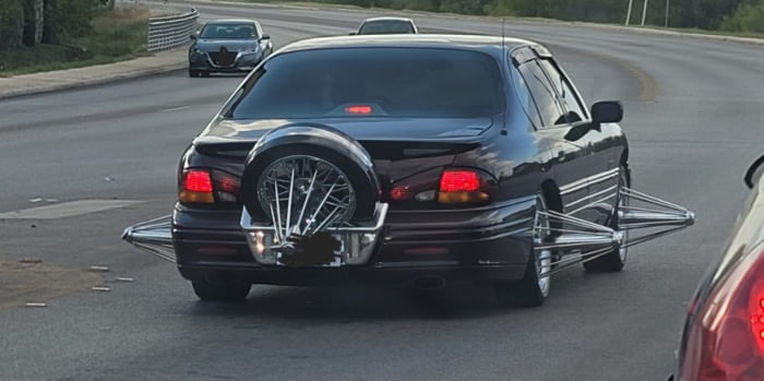 extended-tire-rims-are-ugly-and-dangerous-and-should-be-illegal-9gag