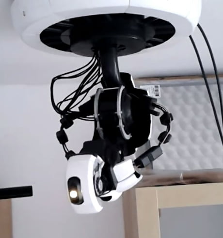 Someone Made This Completetely 3d Print Able Moving Glados Lamp