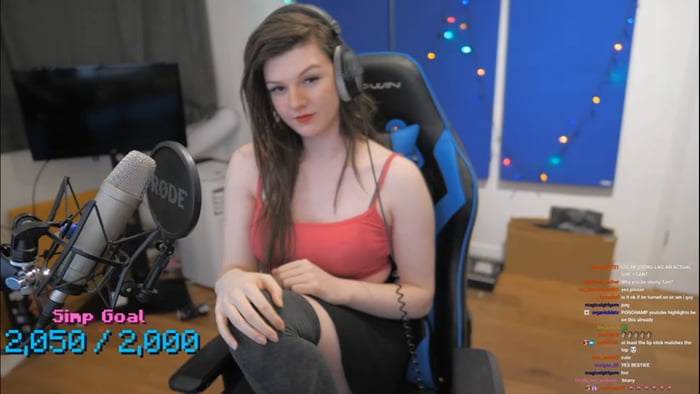 Sexy e-girl Rose Elizabeth Evergreen - 9GAG