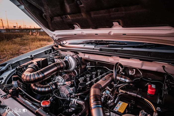 Isuzu Rz4e Racing 1.9L Isuzu RZ4E Compound Turbo - 9GAG