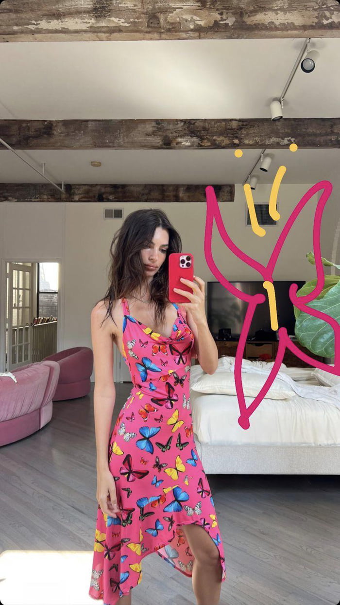 Butterfly dress 9GAG
