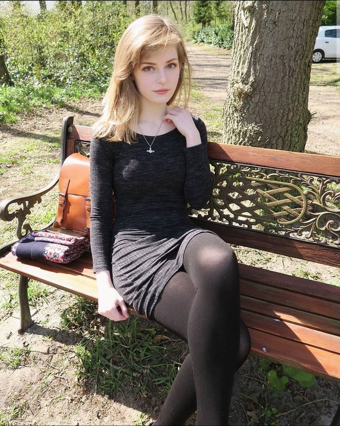 Ella Freya - 9GAG