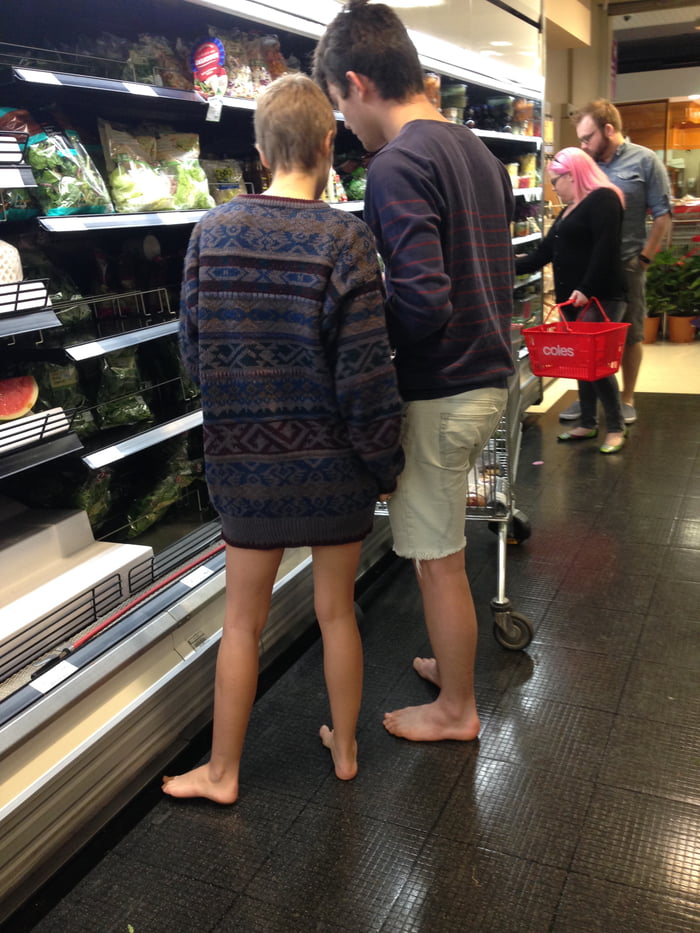 It S Normal For People To Walk Around Barefoot In Australia Gag