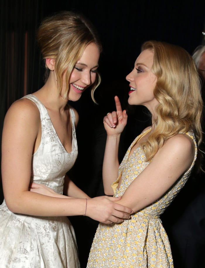 Jennifer Lawrence Lesbian - Jennifer Lawrence and Natalie Dormer - 9GAG