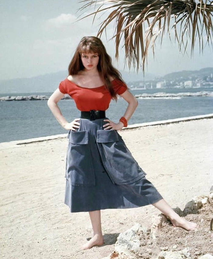 Brigitte Bardot 1954 9GAG